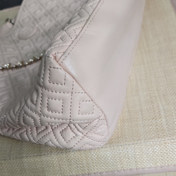 Tory Burch Pink Quilted Shoulder Bag EUC - Picture 12 of 14